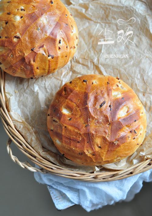 简单的食材做出美味可口面包——洋葱面包