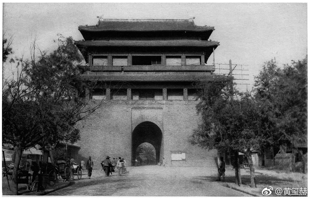 东直门是位于北京城内城东垣北侧的一座城门|东直门|东直门城楼|城门_新浪新闻