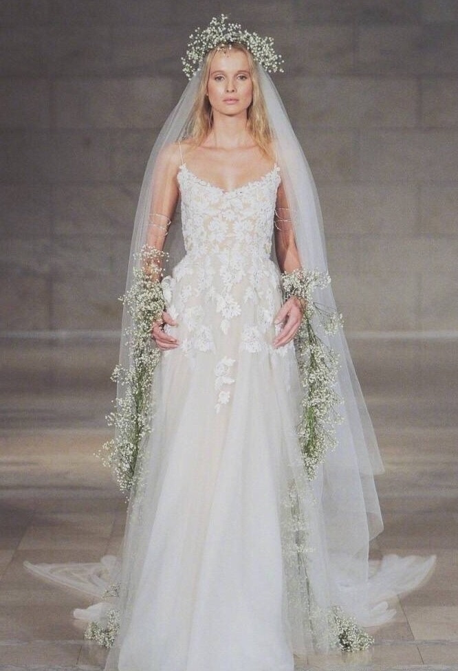 reemacra2018秋冬婚纱令人怦然心动的满天星系列