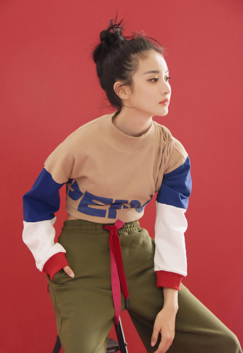 电视剧《全职高手》饰演的苏沐橙已低调入组拍摄.