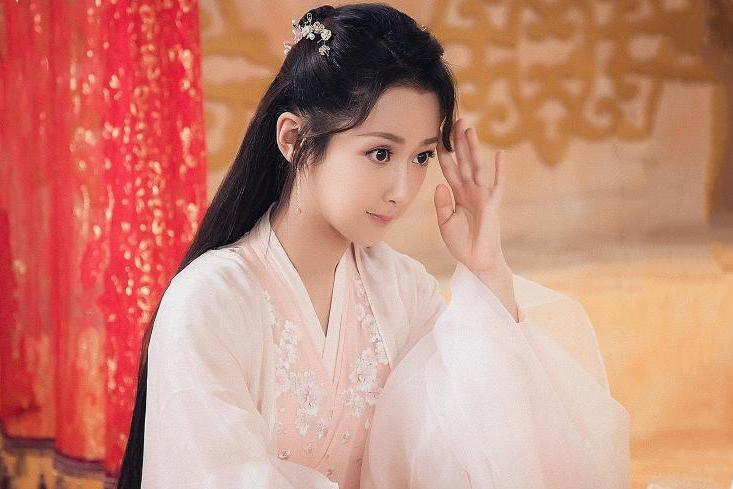 杨幂和杨紫的剧本差不多,但为何两人演技却有