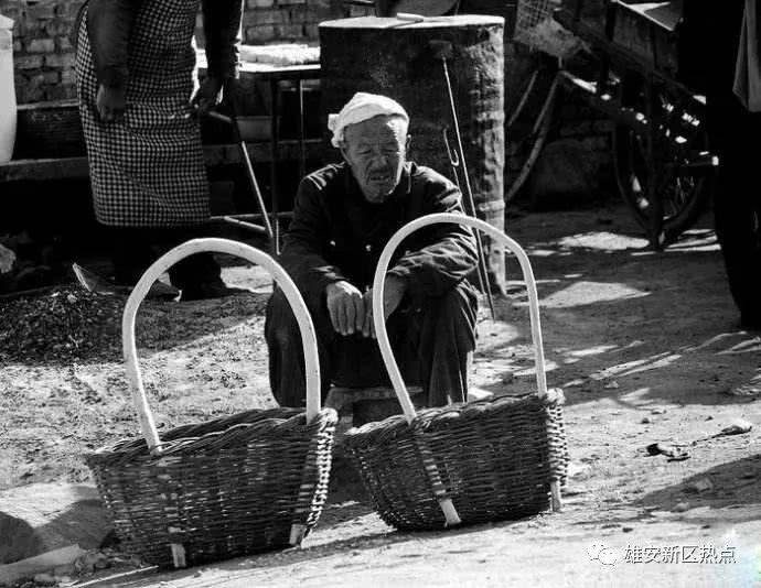 我的家乡在容城 小时候背筐干活的场景