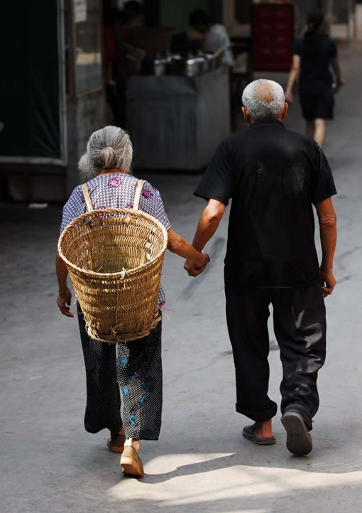 我想要和你白头到老珍惜爱的每分每秒等很老很老的时候