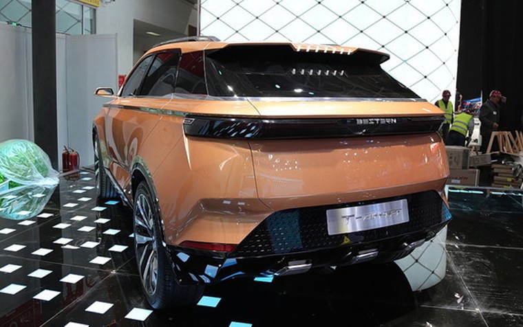 虽然目前展示这辆奔腾tt还是处于概念车阶段,但是据悉此车的量产版会