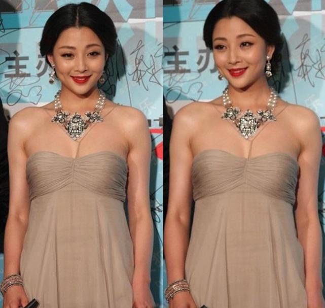 殷桃在穿衣确实是有独到的一面,但总得来看,多数是喜欢天真且带有点