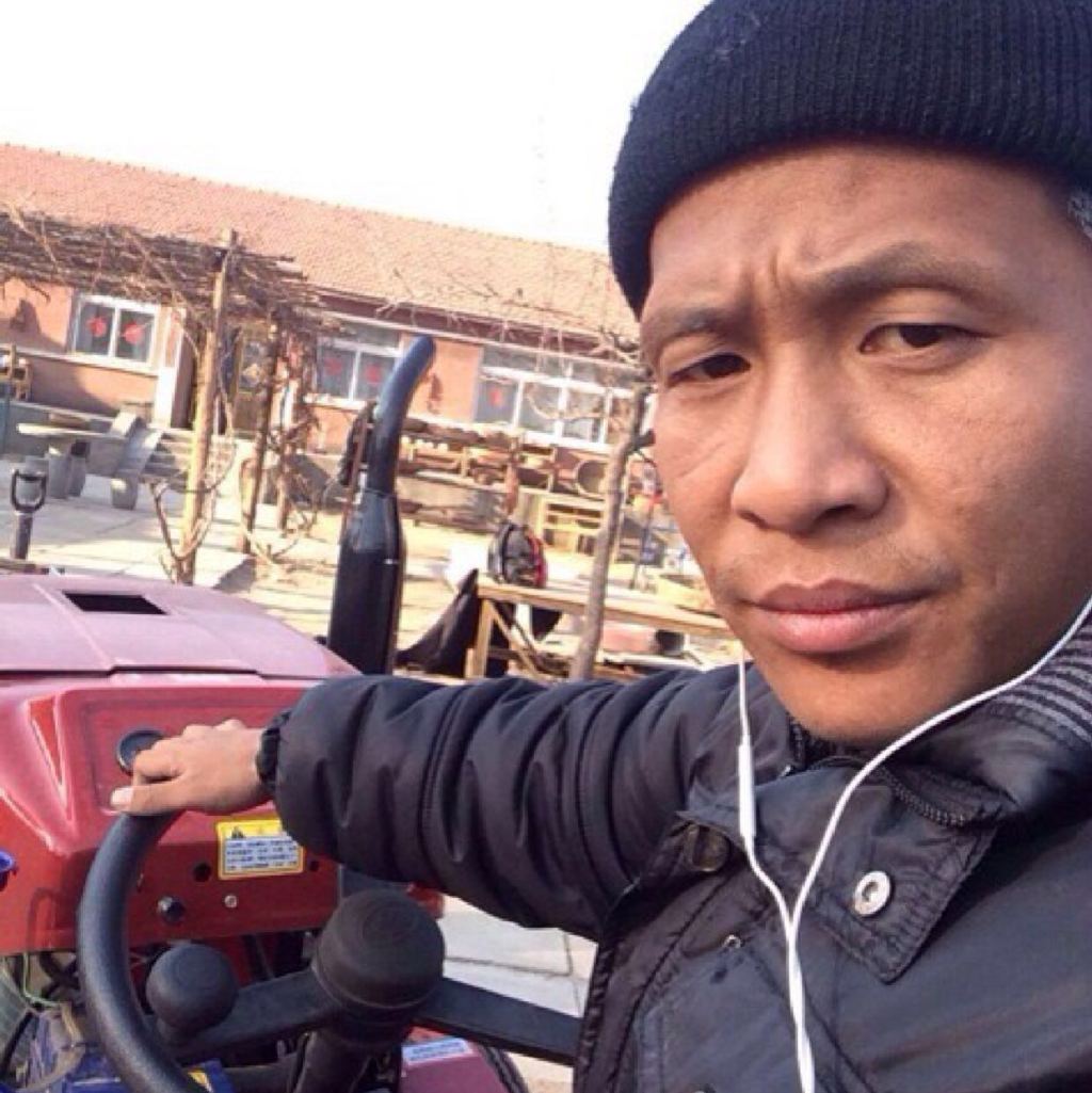 偶然机会被赵本山看中,如今年收入上亿|赵本山|宋小宝|年收入_新浪