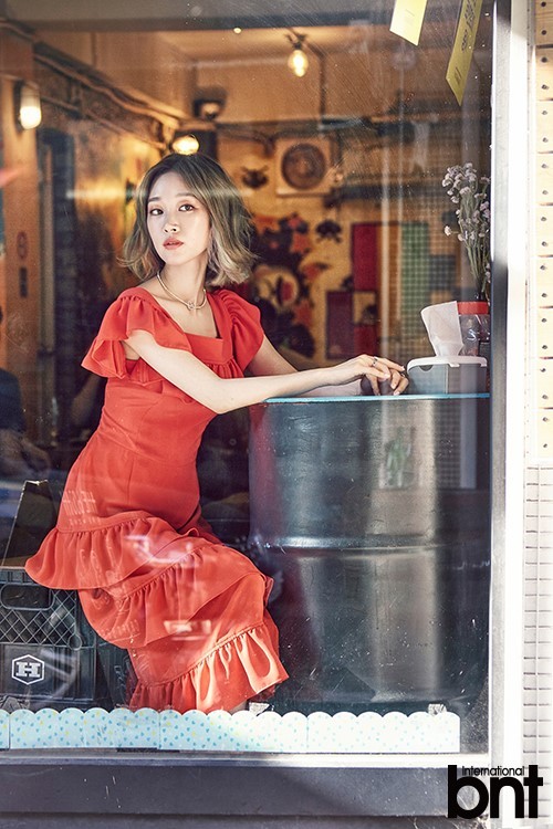 韩国女歌手soya最新杂志写真曝光|女歌手|杂志|韩国_新浪新闻