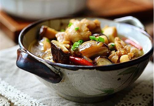 教您做一道简单的香菇鸡!