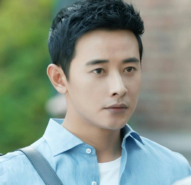 不爱化妆的男明星!鹿晗肥皂洗脸,张艺兴罗晋随意