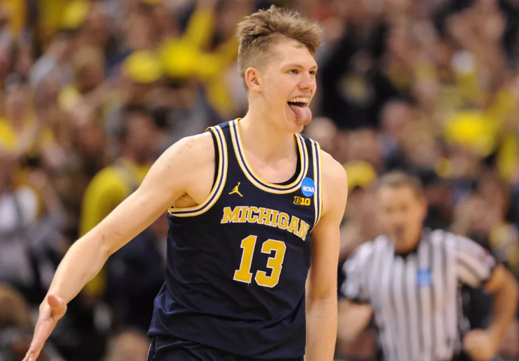 莫里茨-瓦格纳,伊萨克-邦加和乌克兰后卫斯维亚托斯拉夫-米哈伊柳克