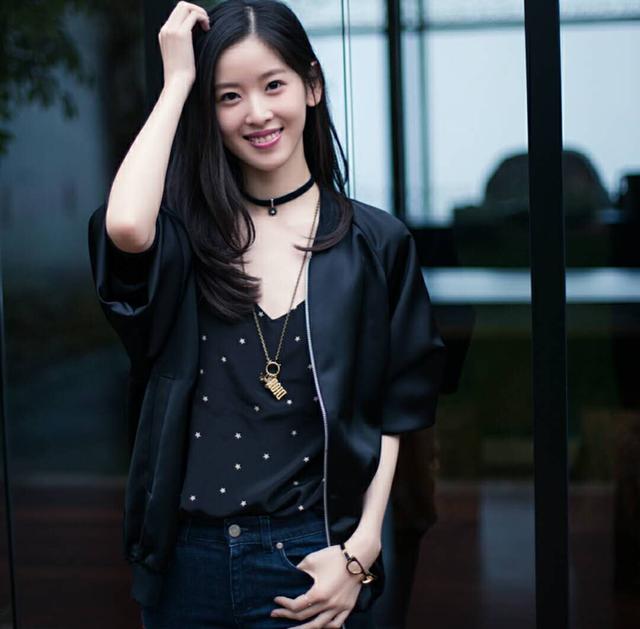 章泽天素颜照曝光,卸妆后尽显老态,这还是我们的奶茶妹妹吗