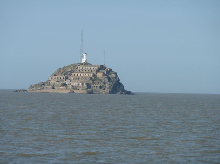 你数你钞票,我守我国土,他守孤岛32年,刚刚走了,无数国人泪奔|哨兵