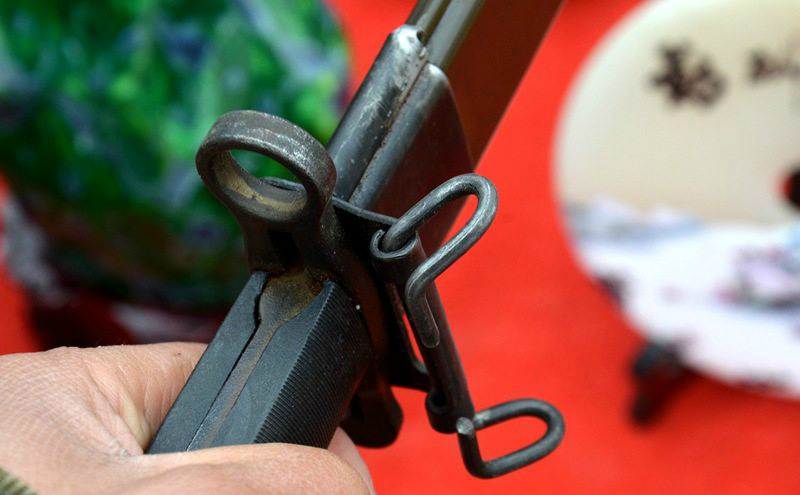 小镇大集现二战时期美国军刺,刻有1942字样,要价300元