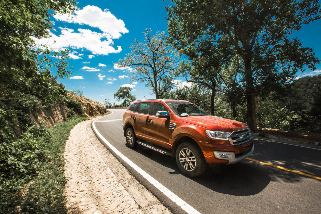 撼路者越野无压力 跑公路同样靠谱