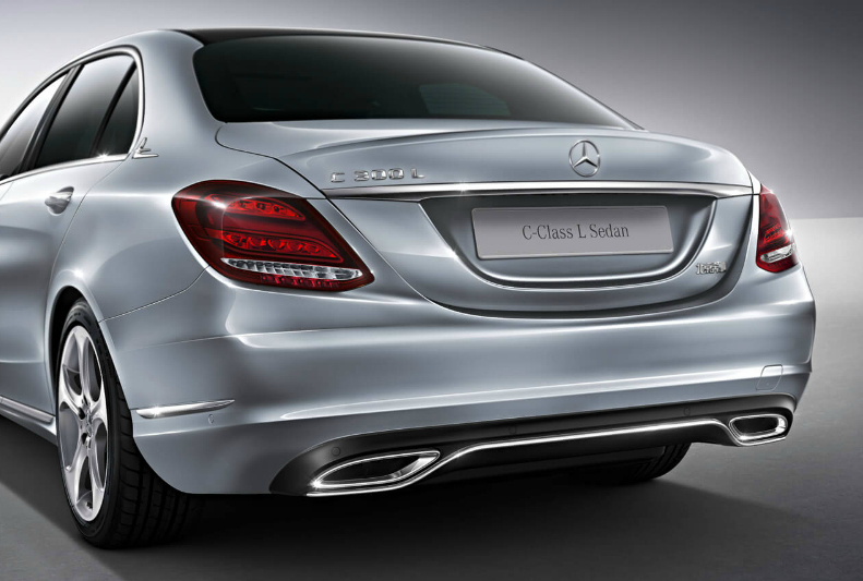 32万的车你觉得贵吗,这辆奔驰c级车,肯定让你物有所值