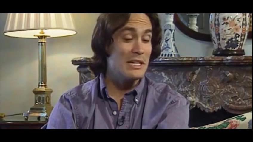 亿万女富豪扮保安深入基层,遭下属狗眼看人低