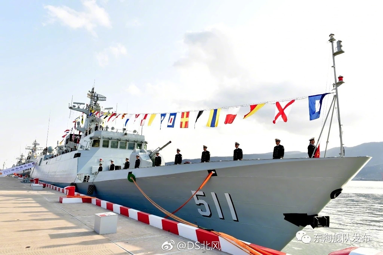 海军节东海舰队舰艇开放活动开放地点:上海宝山区吴淞某军港开放时间