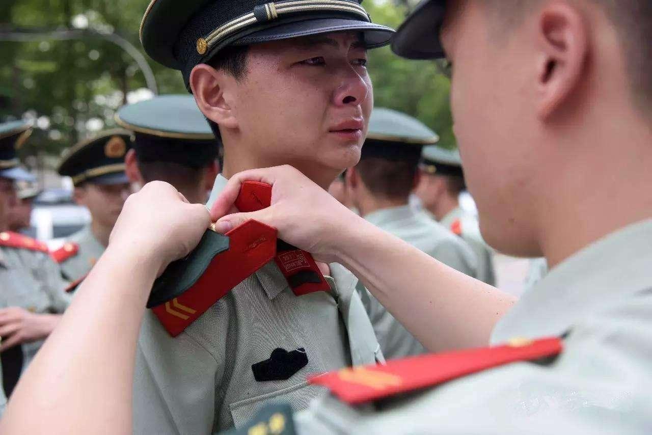退伍军人为国家做出贡献,国家会落实退伍军人安置,一人也不落下|退役军人|退伍军人|军人_新浪新闻
