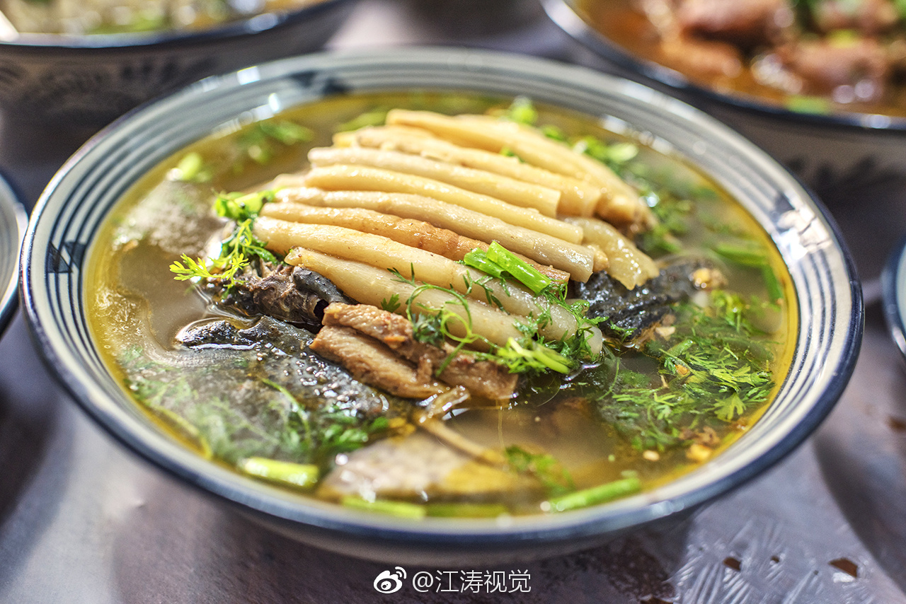 巴中十大碗是巴中特有的美食形式也是川北最具特色的宴席之一