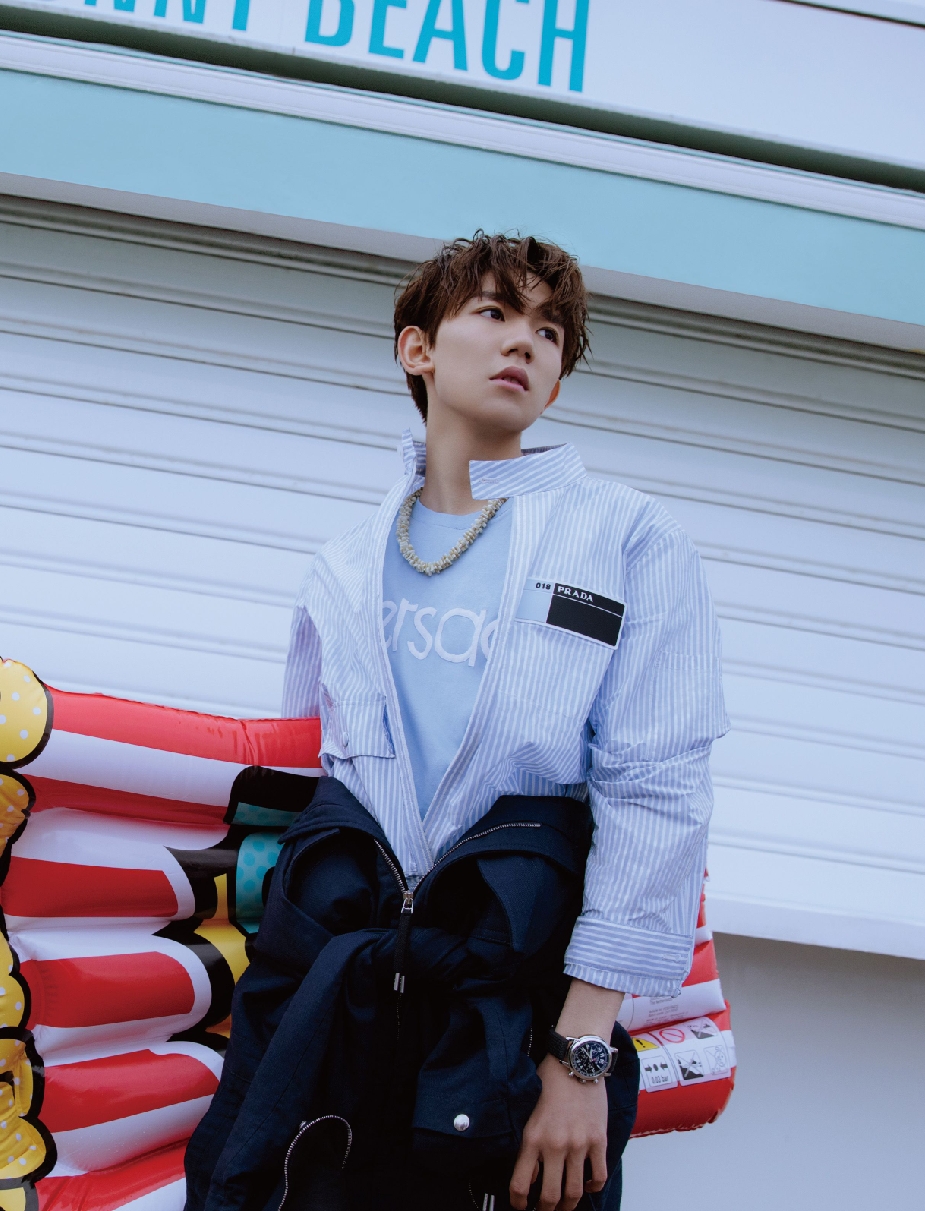 十七岁少年温文尔雅 气质独一,举手投足间尽显清新魅力