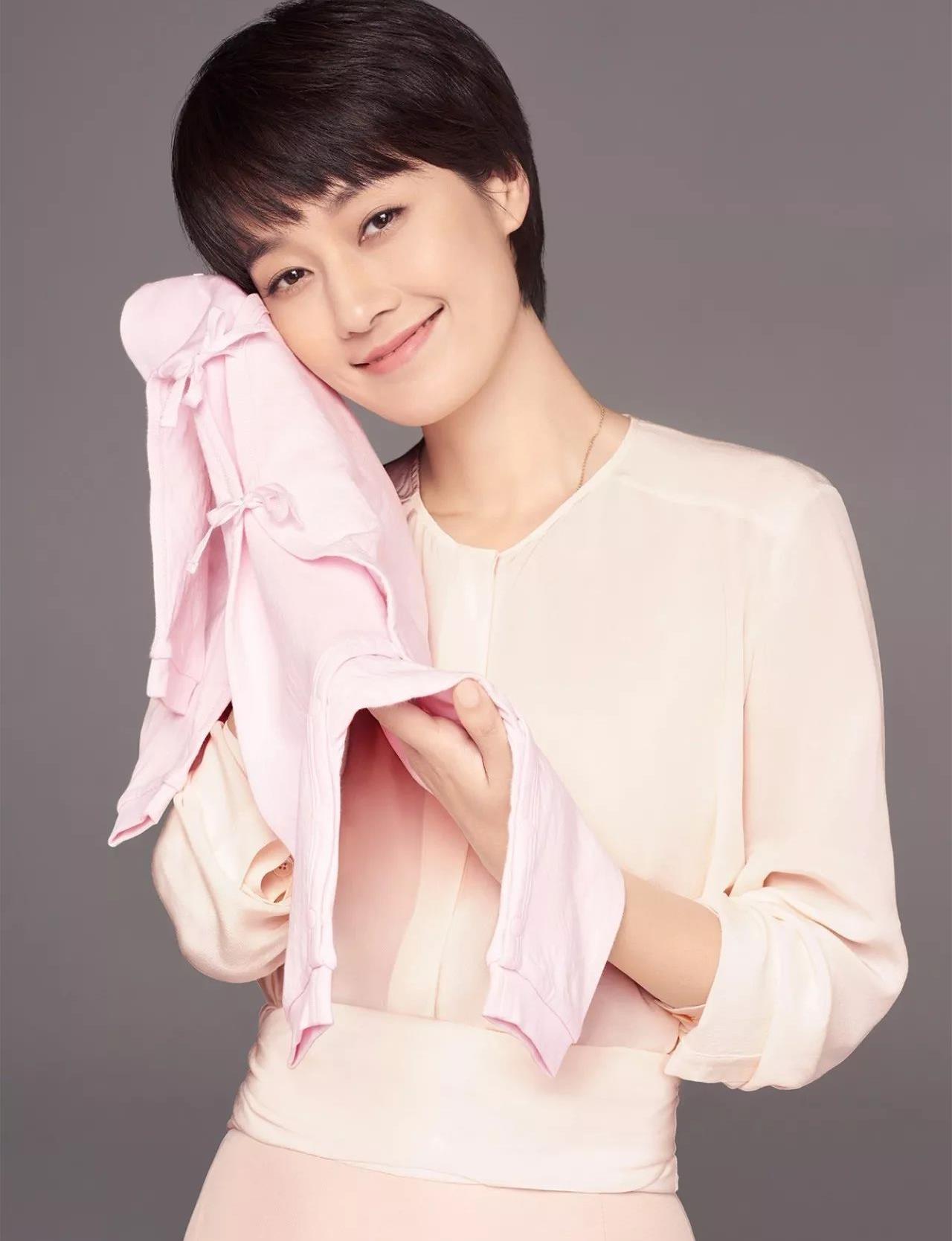 里的女生都要剪成马伊琍那样的短发,但是她这个发型不是谁剪都好看的