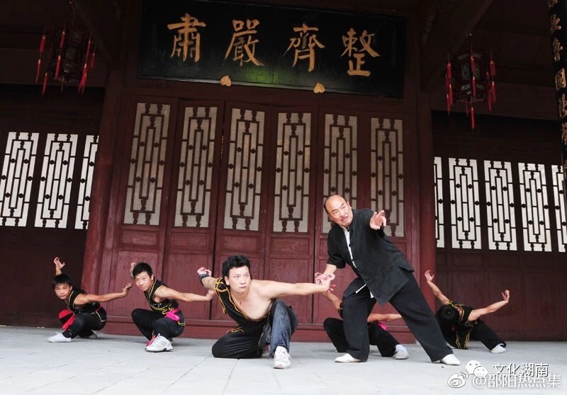 新宁一代宗师岩鹰拳王刘烈红古稀之年不忘传武育人