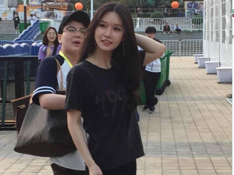 lol: 今日阿冷现场照曝光, p不p图差距这么大?