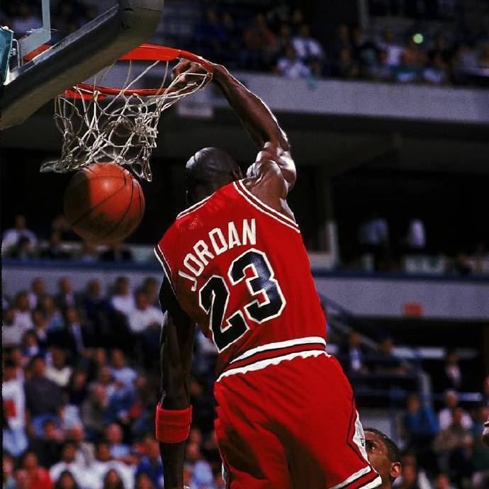 一组乔丹生涯的背影图,篮球之神.