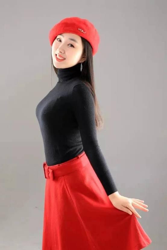 美女歌手肖洋昔日照片曝光 积极乐观面对生活