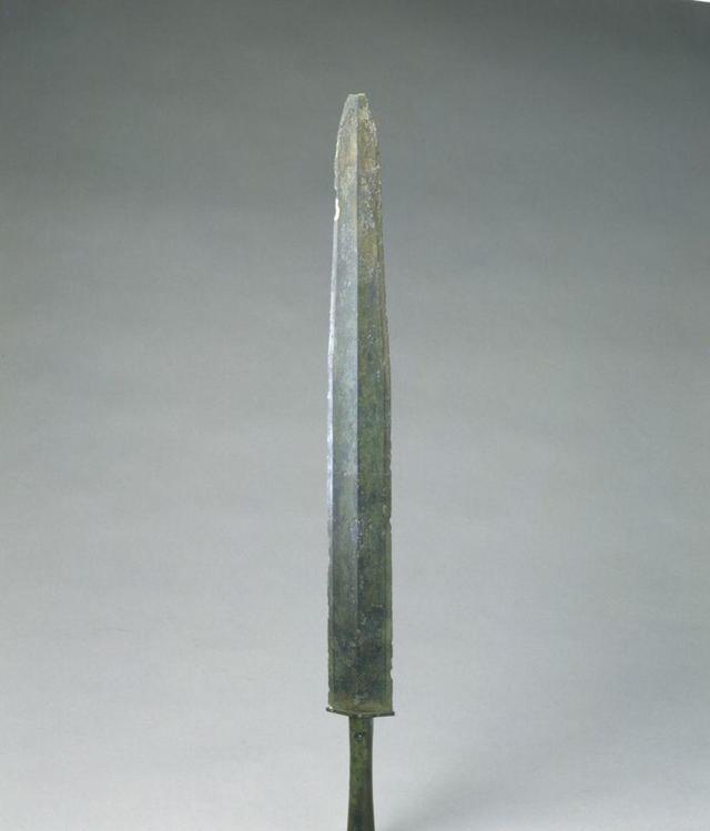 古代最好的青铜剑当属它,千年不锈,锋利无比_新浪新闻