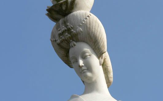 日本人究竟是多么喜欢杨贵妃,竟为她立了两块墓碑!