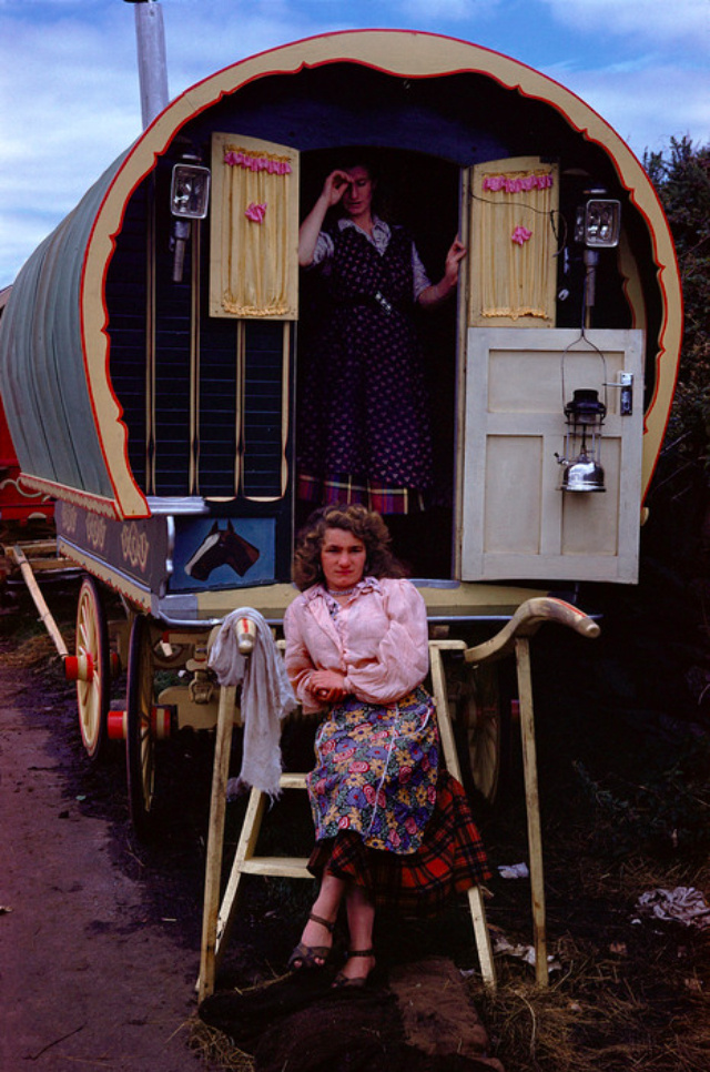 吉普赛人和他们的大篷车,爱尔兰凯里郡,1954年