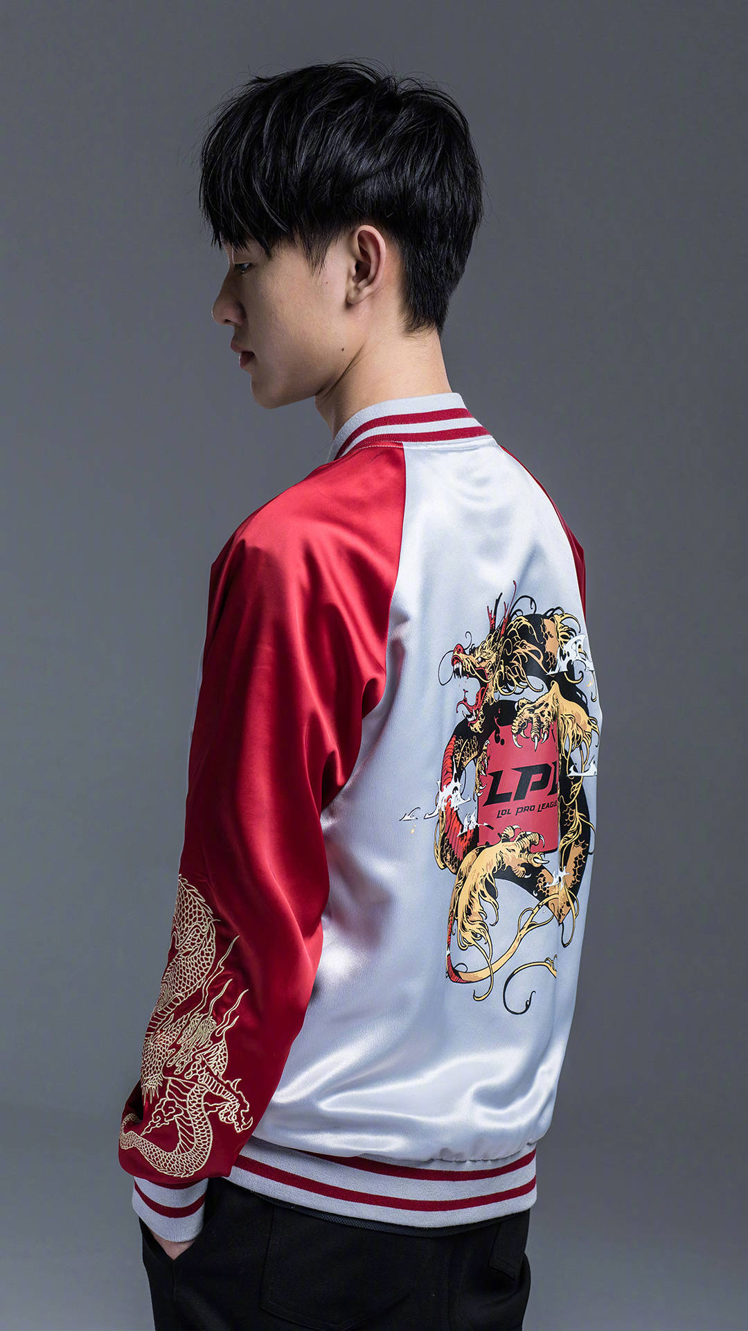 lol:rng出征msi定妆照了解一下?严君泽你是要出道了吗?