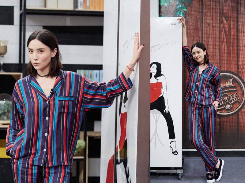 佩服穿睡衣出门的明星:王俊凯呆萌可爱,韩雪的搭配亮了!