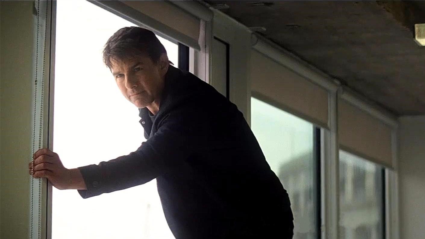 《碟中谍6》班吉指挥汤姆克鲁斯跳楼,还没上战场又临阵退缩