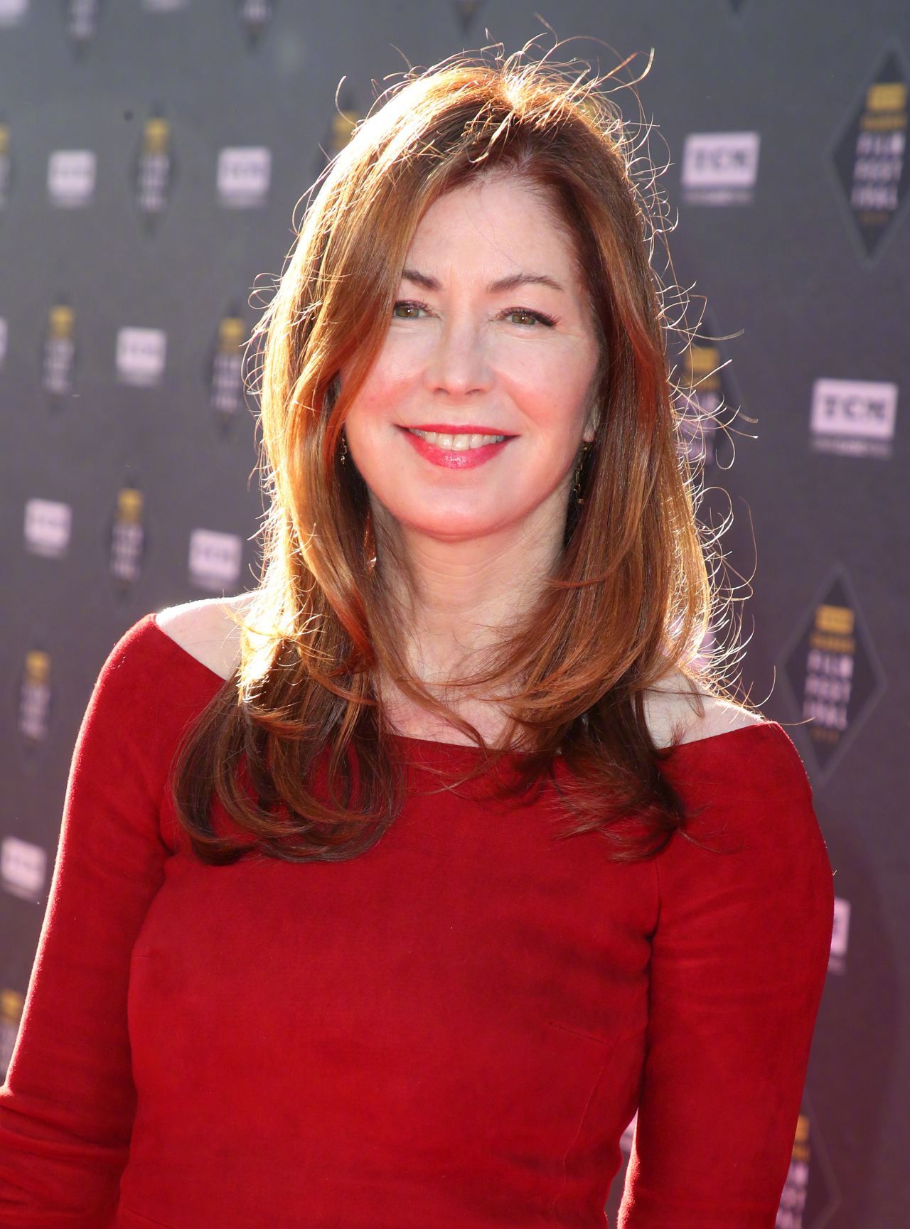 danadelany绝望的主妇逝者之证身穿红裙