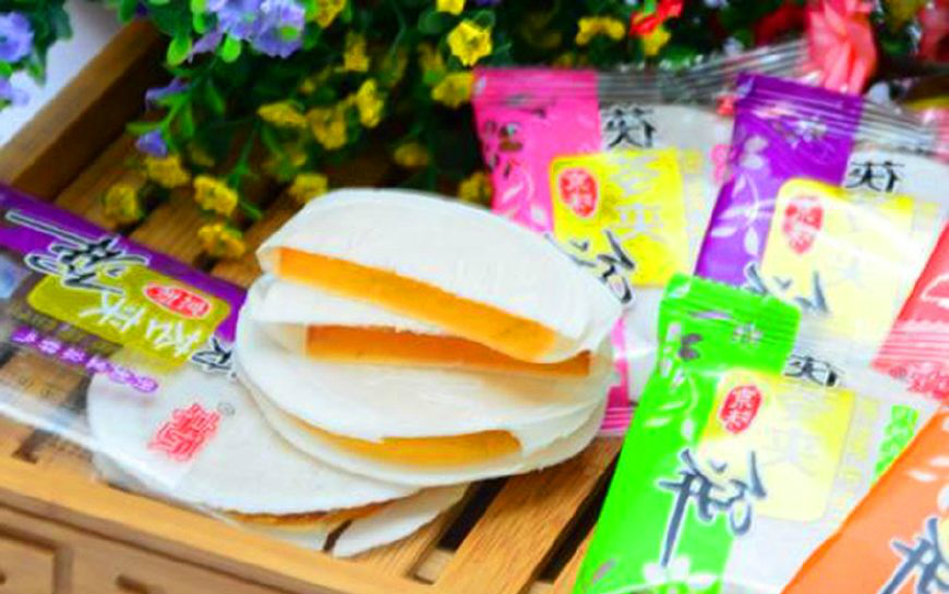 网评90后最不喜欢的零食,第一,压缩饼干,粉粉的味道,又不脆,还特别