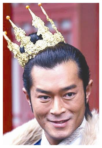 苏林既有才气又有才气,在北京很受欢迎