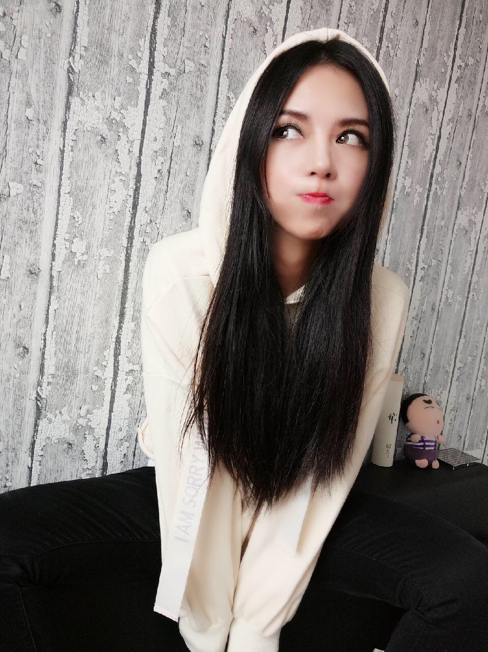 李佳妮青岛黄海学院170cm50kg喜欢唱歌旅游交朋友希望找个人