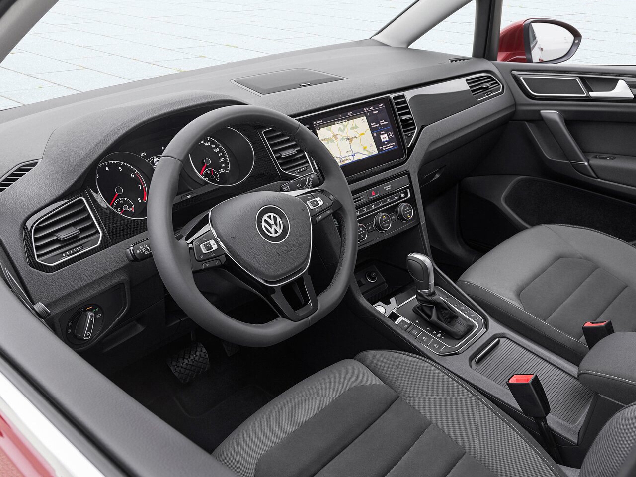 一部车 不止一种生活 全新大众高尔夫嘉旅12月5日上市