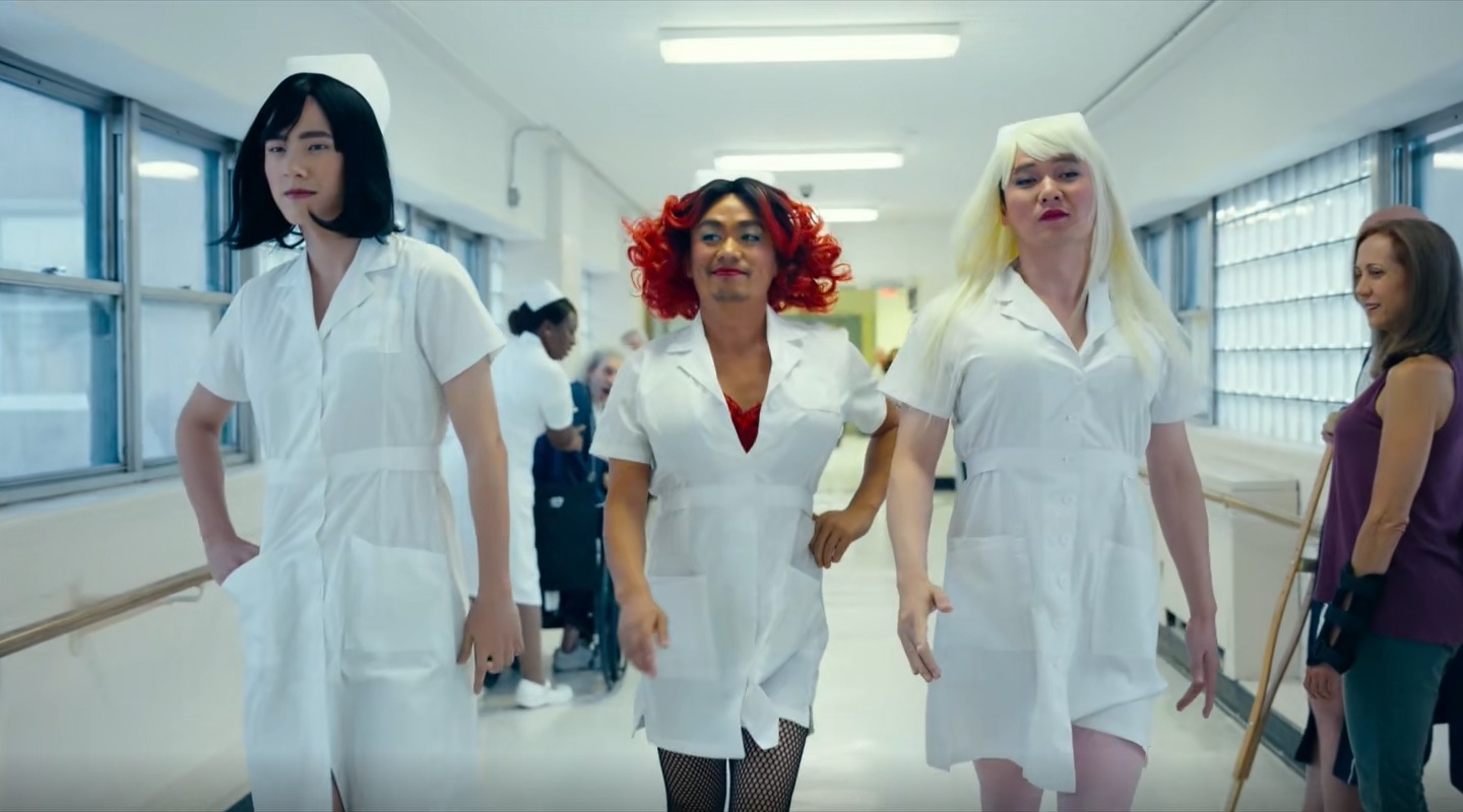 王宝强街上被扒光,穿护士装混进医院,笑喷了!《唐人街探案2》