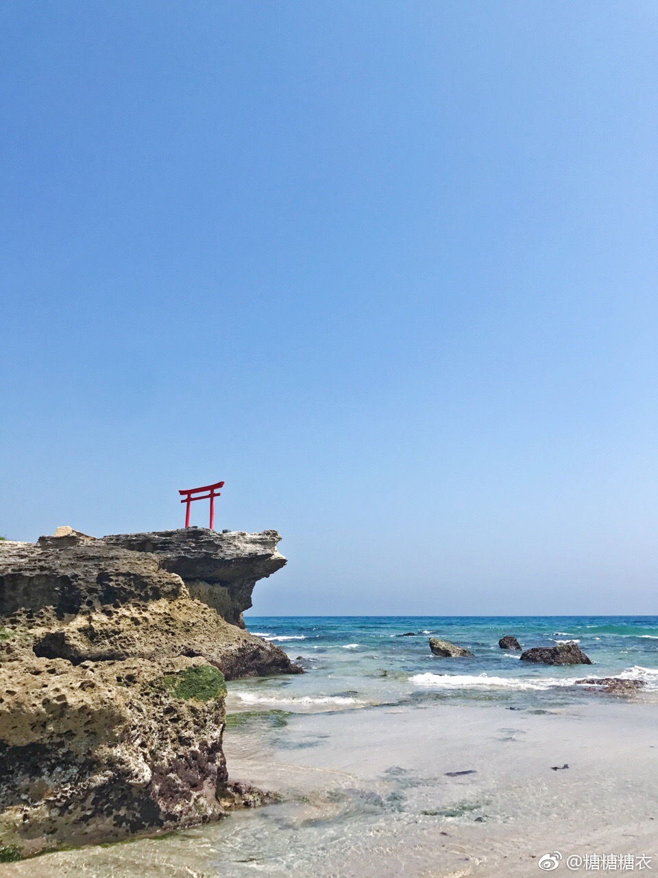 超级喜欢白滨神社的海上鸟居和这里海水的颜色,美到窒息|白滨|海水|神社_新浪新闻