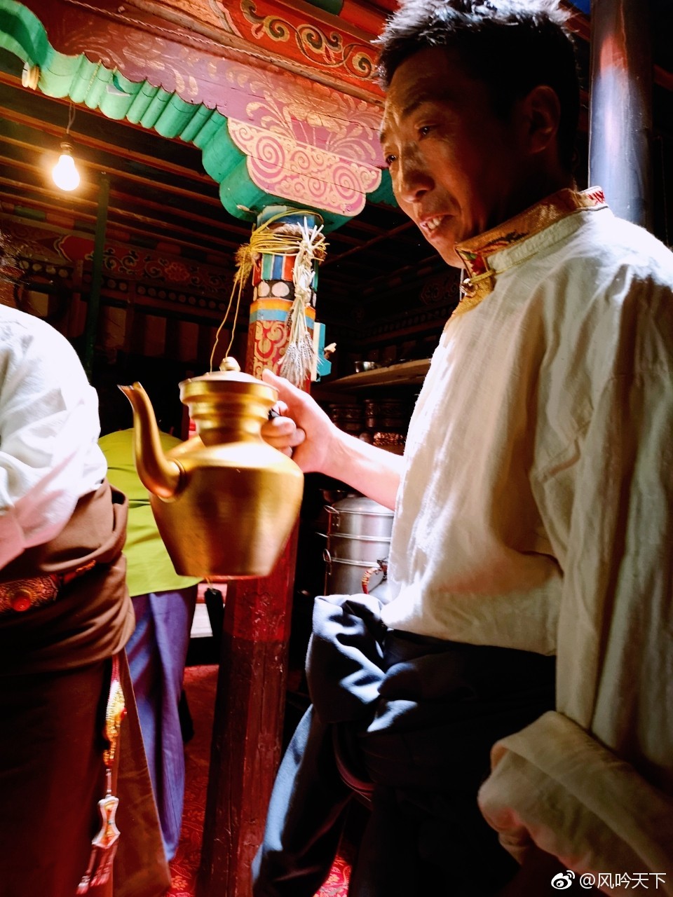 江达县岗托村的丰盛午餐