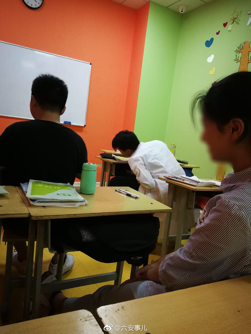 六安一教育机构疑非法组织学生补课防范严密,任课老师为在职教师