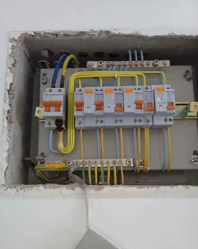 电表箱有漏电保护时,室内怎么装配电箱?老电工教你这样准没错!