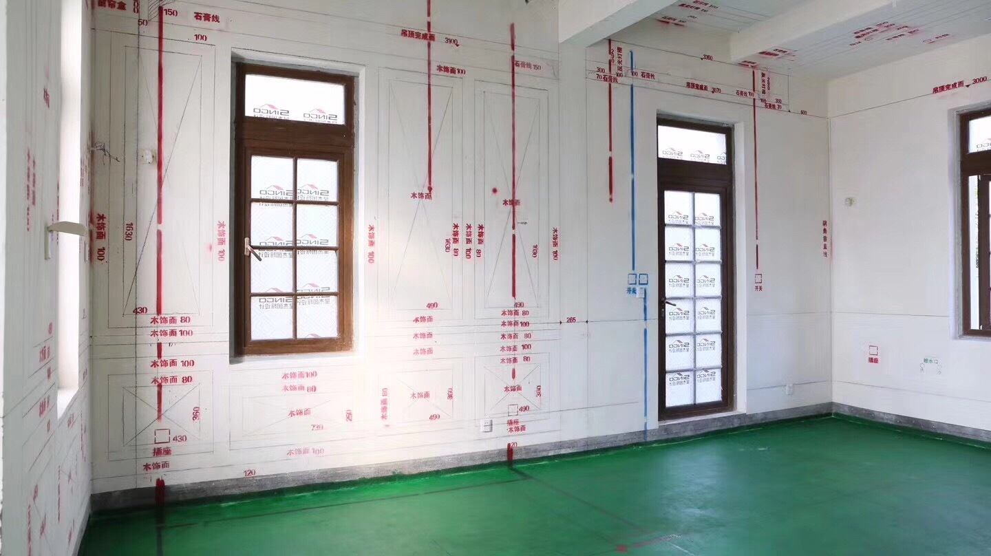 星杰的工地,工人们正在放样.有人觉得精准放线1:1能还原施工现场