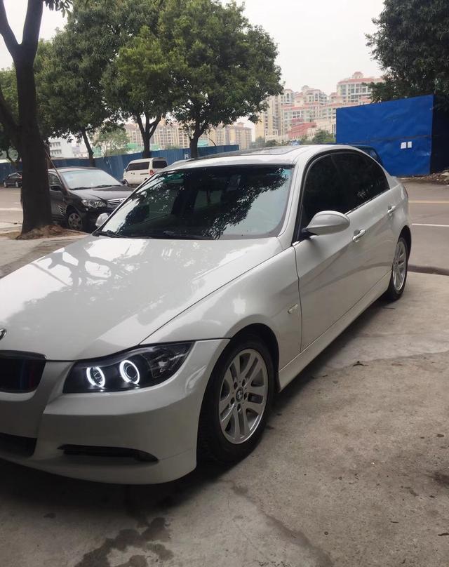 06款宝马320,五万买到真是赚到了,装逼神器,自带美女上车功能