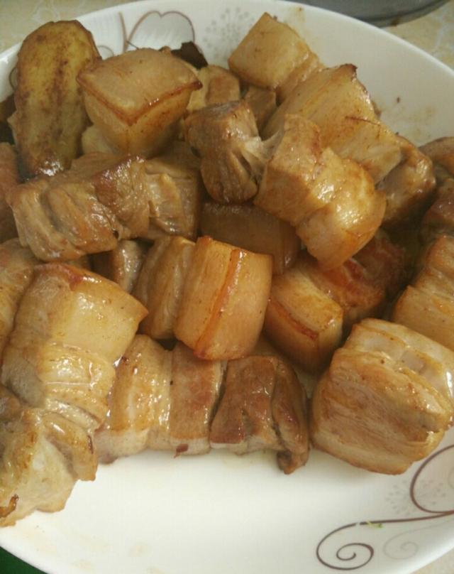 这才叫正宗红烧五花肉, 你那只能叫水煮肥猪肉