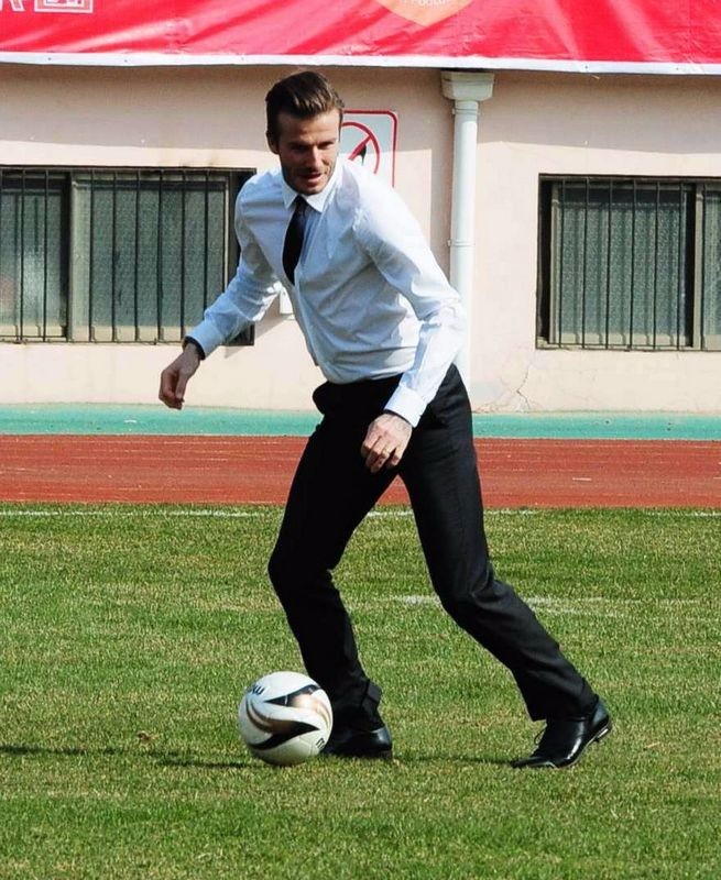 这届世界杯又开始了,希望也能涌现出像小贝这样的优秀球员.