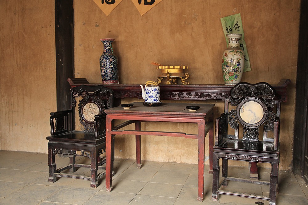 实拍真实的地主家大院房子虽小看上去却很结实